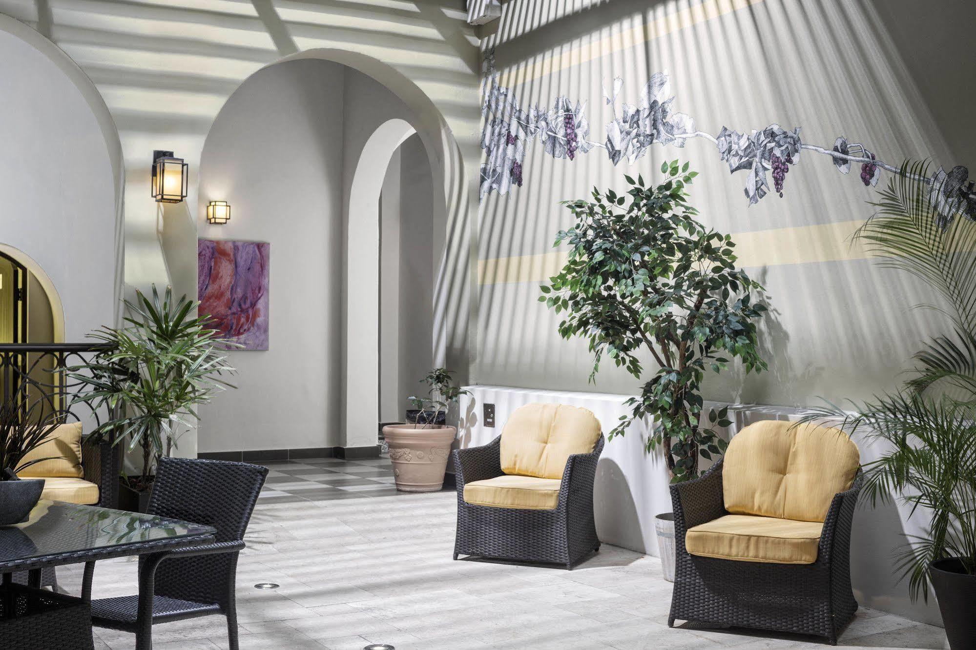 Decanter Hotel サンジョアン エクステリア 写真