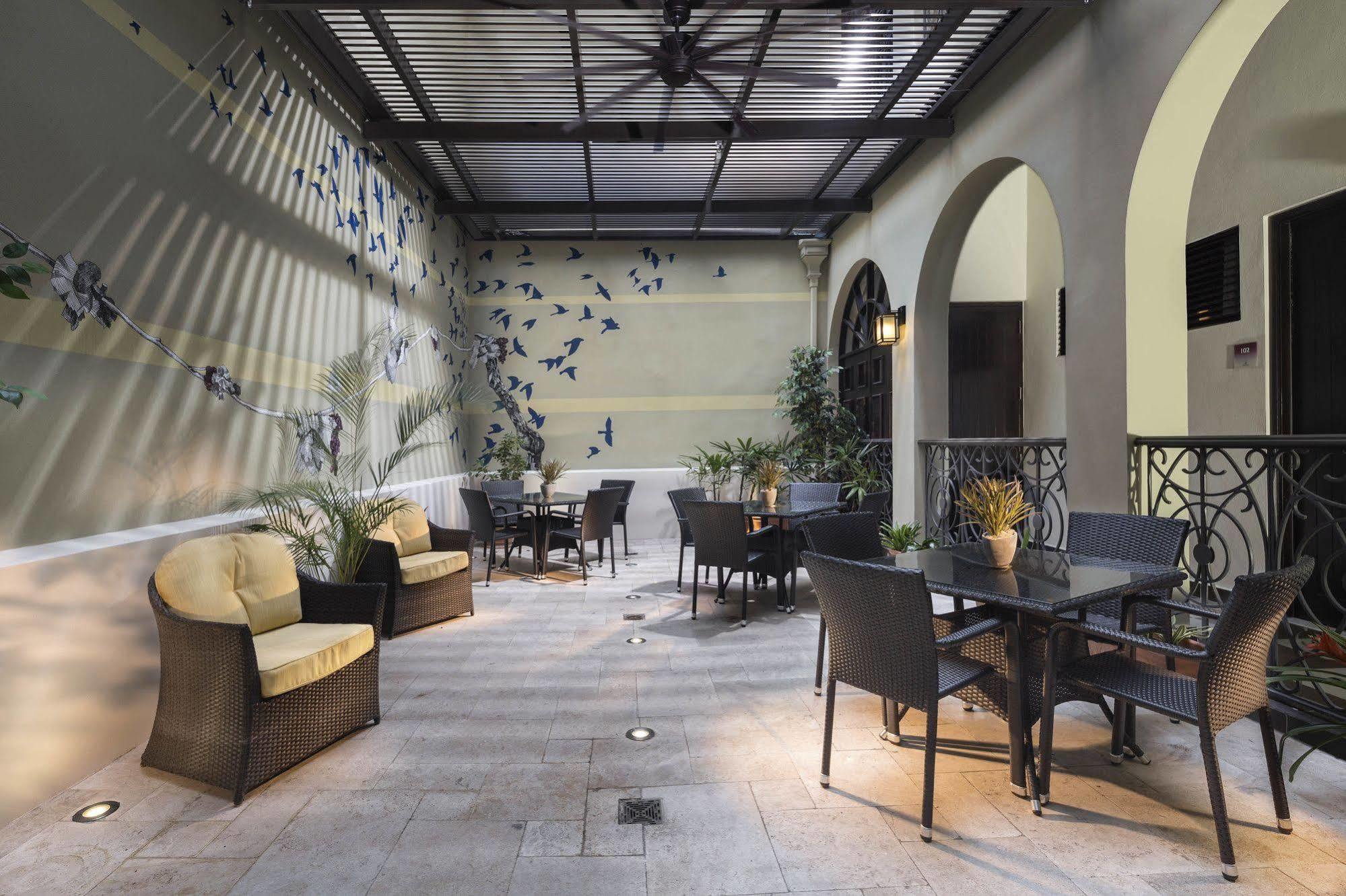 Decanter Hotel サンジョアン エクステリア 写真